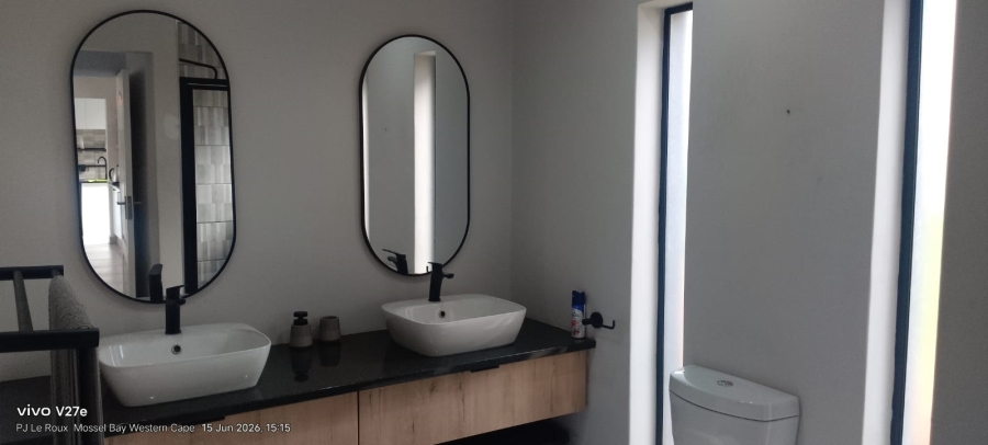 3 Bedroom Property for Sale in Menkenkop Western Cape